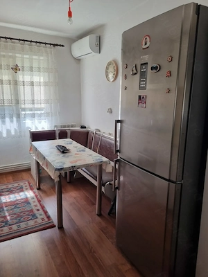 Se vinde apartament 2 camere Vaslui ,decomandat  - imagine 2