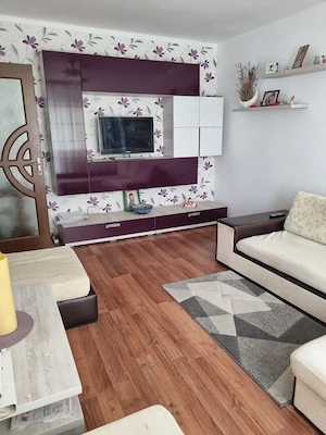 Se vinde apartament 2 camere Vaslui ,decomandat  - imagine 3