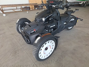 Motociclu Brp Can-am 2025 - imagine 3