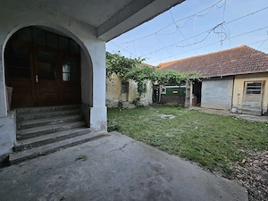 Casă cu etaj de vânzare,  Poienii de Jos, com Buntești - imagine 3