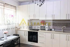 2 CAMERE CARTIER SOLAR - MOBILAT UTILAT - 90.000euro - imagine 6
