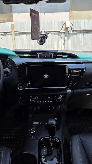 Toyota Hilux Toyota Hilux Double Cab 2.8D Mild Hibrid MHEV AT Invincible - imagine 6