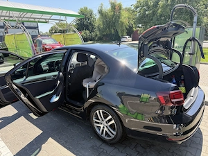 Volkswagen Jetta 2.0 TDI 110 CP   Euro 6   Fără AdBlue   Climatronic   Park Assist - imagine 4