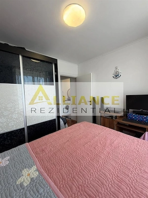 4 camere decomandat | 815 mp | 2 bai | Sector 3 - imagine 8