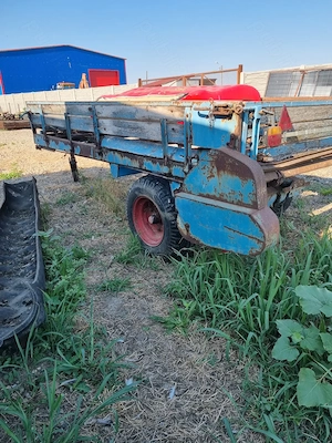 Vând remorcă gunoi tractor  - imagine 3