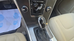 Unic Proprietar vand Volvo XC60  - imagine 13