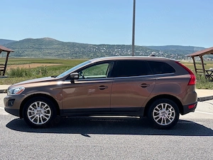 Volvo XC 60   D5  An 2010  4x4  2.4 163Cp  Automat - imagine 3