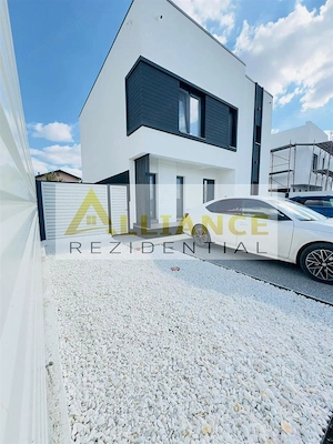 Casa Individuala - 4 camere - 3 bai - 300mp teren - imagine 2