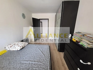Apartament 3 camere de vanzare - imagine 2