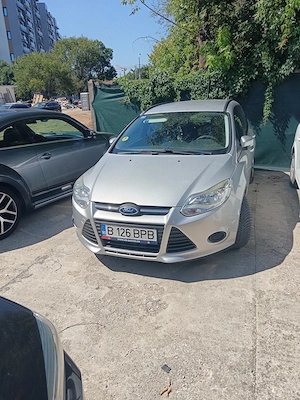 Tinichigiu auto îndreptări schimbări pregatire