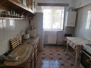 Vand apartament 3 camere in orasul Curtea de Arges - imagine 6