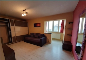 Vând garsonieră etaj 4 4 zona Calea Aradului 