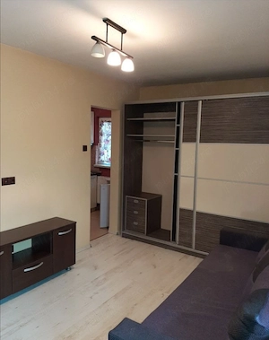 Vând garsonieră etaj 4 din 4, zona Calea Aradului  - imagine 2