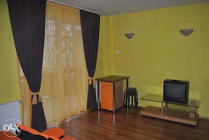 Apartament cu dormitor ,in cartierul Tudor Vladimirescu, langa Universitatea  Dimitrie Cantemir" - imagine 4