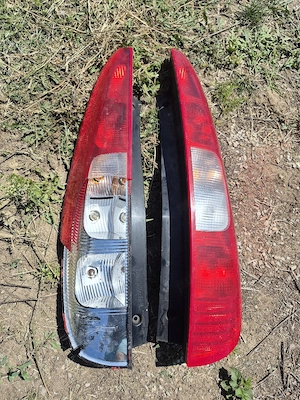 lămpi semnalizare triple spate Mitsubishi Colt 