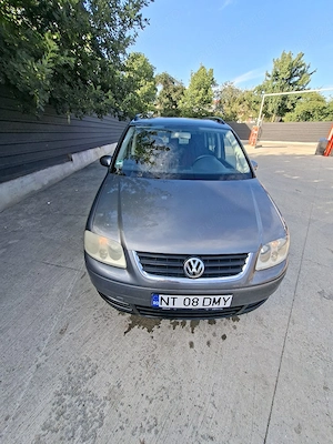 vezi Volkswagen Touran în stare foarte bună de funcționare un motor 1.9 diesel șapte locuri - imagine 5