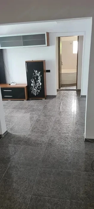 Apartament 3 camere, decomandat, 60 mp, Bailesti, Centru - imagine 2