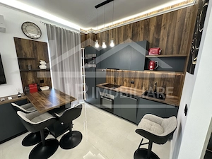 Apartament cu 2 camere, 52mp, terasa 20mp, parcare, lux, Zona Vivat Residence - imagine 3