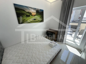 Apartament cu 2 camere, 52mp, terasa 20mp, parcare, lux, Zona Vivat Residence - imagine 7
