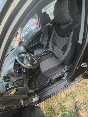  Hyundai i30 1.6 Benzină (122 CP) - An 2  km reali - Foarte îngrijită! - imagine 2