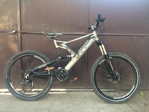 vand bicicleta aluminiu r26.
