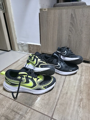 De vânzare Nike 39