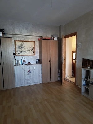 Proprietar vând apartament 3 camere decomandate zona centrală!  - imagine 7