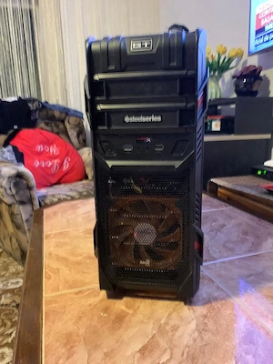 Vand unitate PC Gaming.