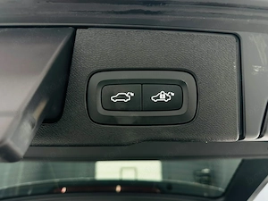 Volvo XC60 - imagine 17