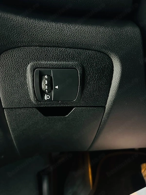 Renault Grand Scenic - imagine 12