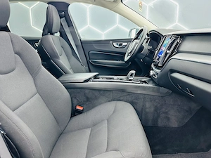 Volvo XC60 - imagine 18