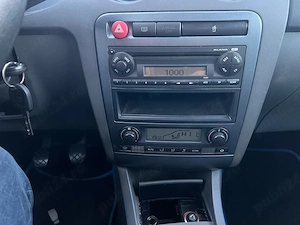 seat Ibiza 1.4. 2008 - imagine 9