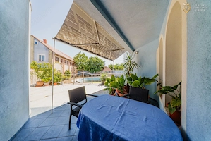 Vila zona Parneava - imagine 6