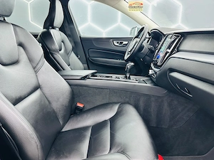 Volvo XC60 - imagine 17