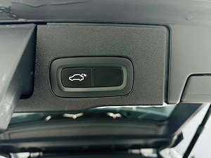 Volvo XC60 - imagine 18