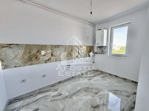 Apartament cu 2 camere, bucatarie separata disponibil imediat - imagine 2