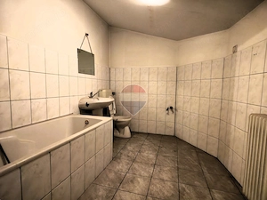 Spatiu comercial spre inchiriere in zona ultracentrala - imagine 13