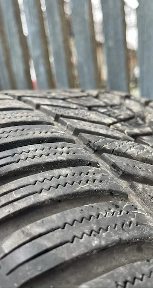 Anvelope hankook iarnă 245/40/19 - imagine 2