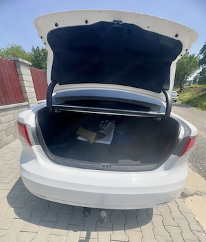 Toyota Avensis t27 1.6 - imagine 9