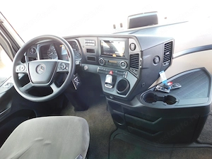 Mercedes Actros - imagine 6