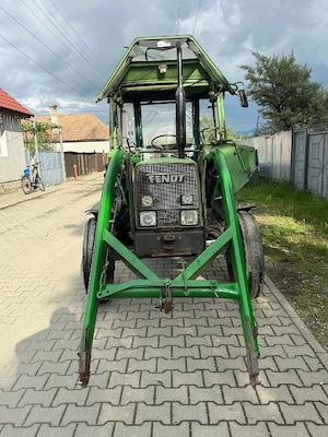 Vând tractor fendt  - imagine 3