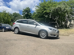 Ford Focus 2018 118000 km dotări pachet iarnă  - imagine 2