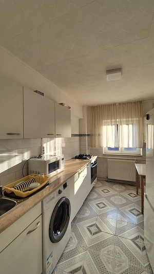 Apartament de închiriat pe termen lung  - imagine 6