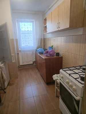 Vând sau schimb apartament de 2 camere - imagine 7