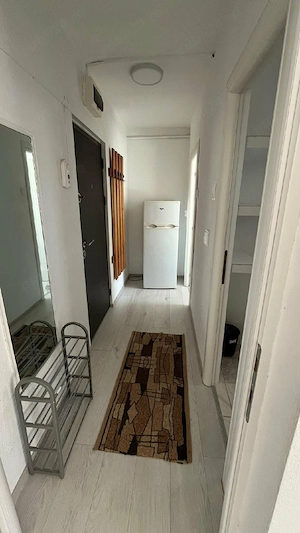 Garsoniera tip apartament -centru - imagine 3