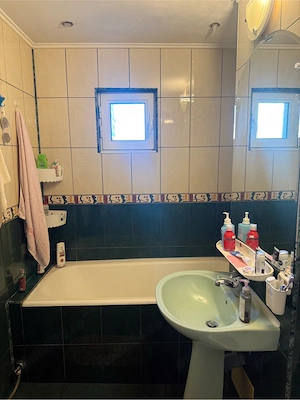 Proprietar Vand Apartament 3 camere  - imagine 10