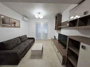 Proprietar,inchiriez apartament 2 camere - imagine 3
