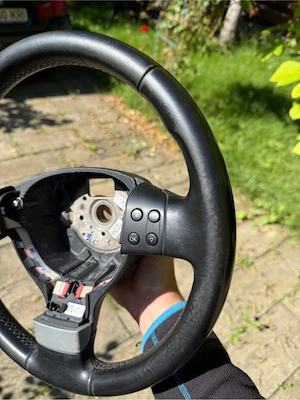 Volan Piele cu Comenzi VW Golf 5 / Passat B6 / Jetta / Touran - imagine 4