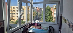 Închiriez apartament 