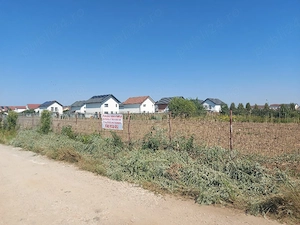 Parcele 500-840mp intavilan cu utilitati pe teren.